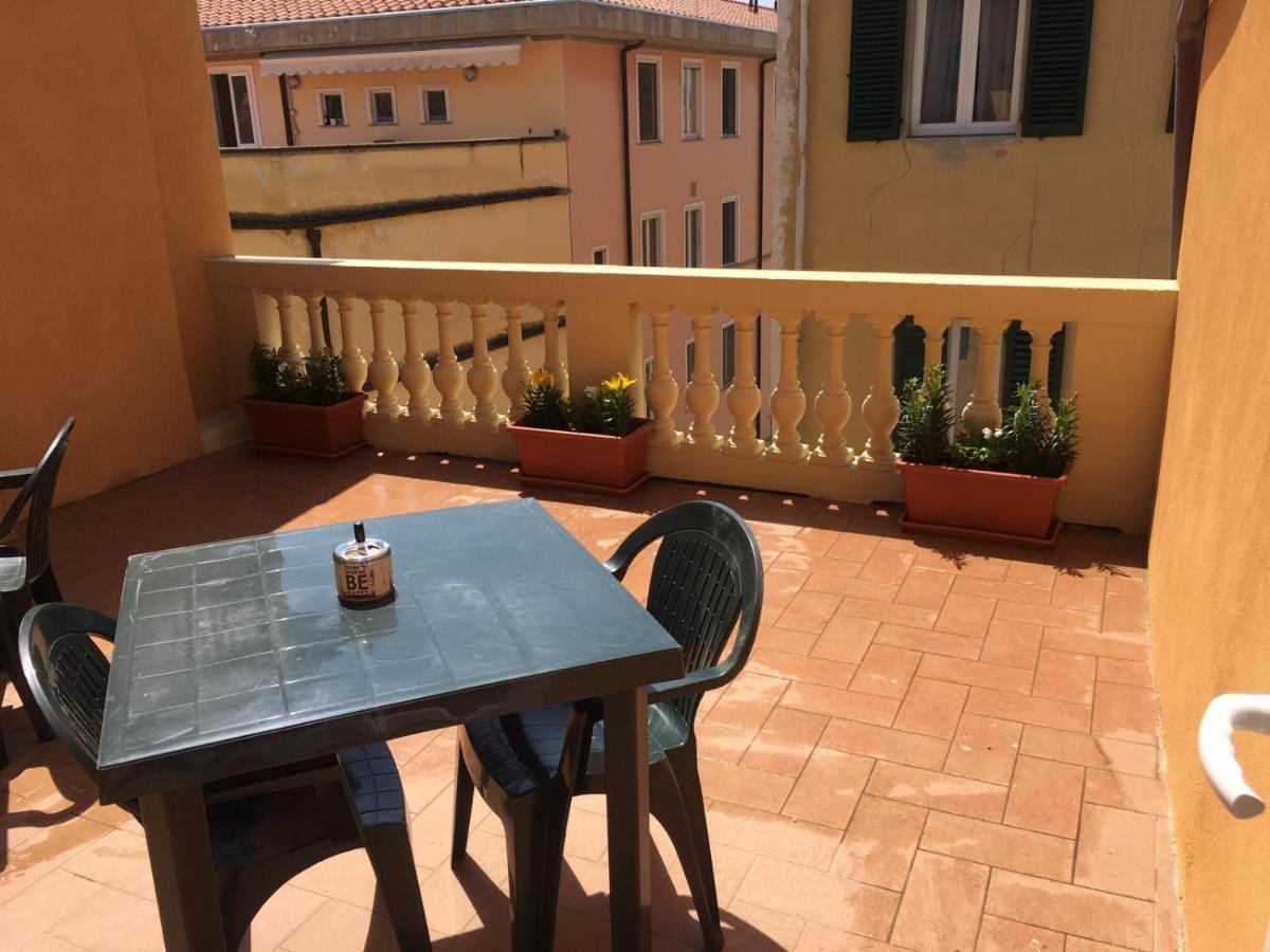 Casa Carducci 33 Bed & Breakfast Pisa Exterior photo