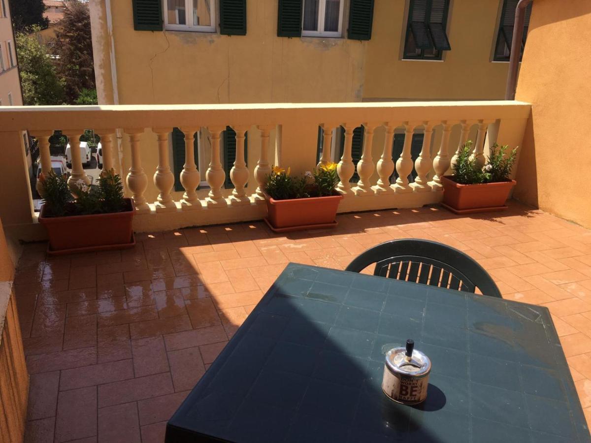 Casa Carducci 33 Bed & Breakfast Pisa Exterior photo